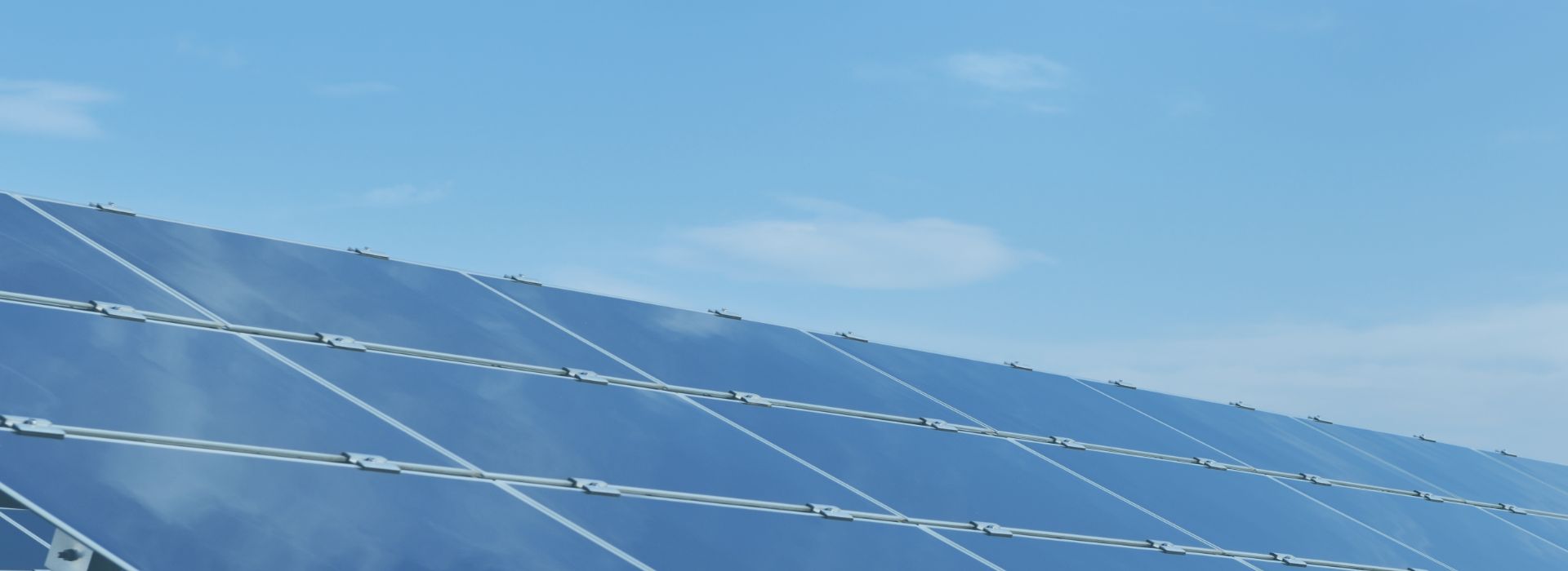 关于8188www威尼斯【1920x480像素】